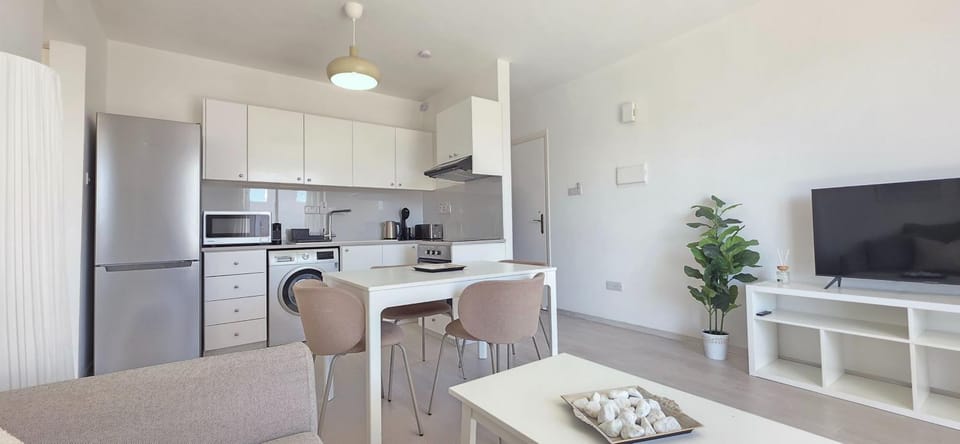 White Aura by Staycom Apartment in Paphos