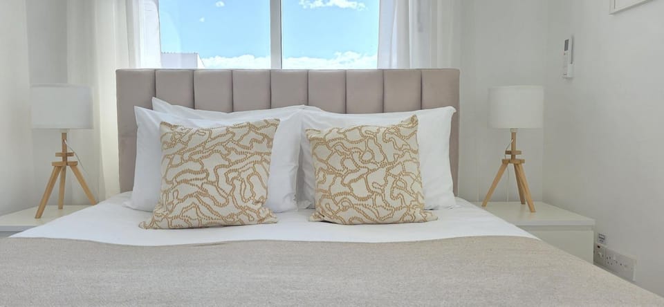 White Aura by Staycom Apartment in Paphos
