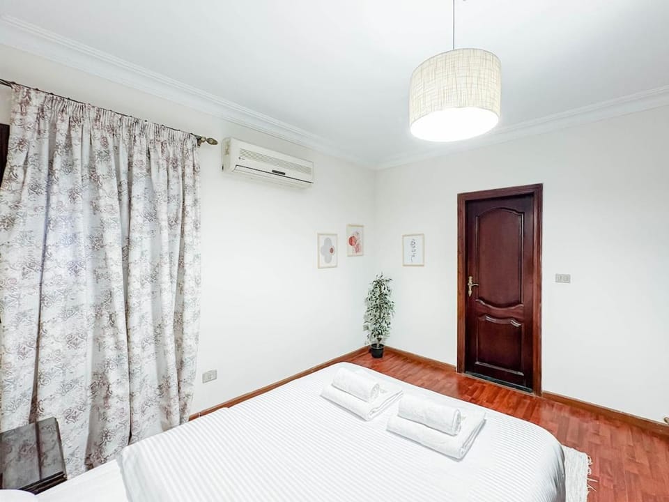 Serenity Skyline Escape 3BDR - by Landmark Stays Apartment in Cairo Governorate