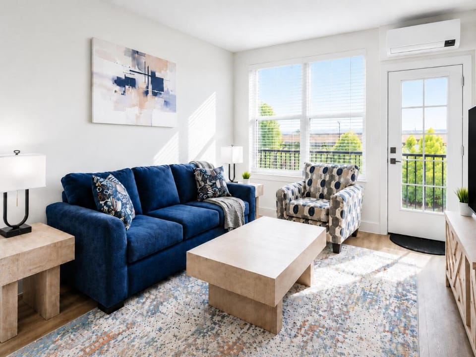 Living room, Seating area