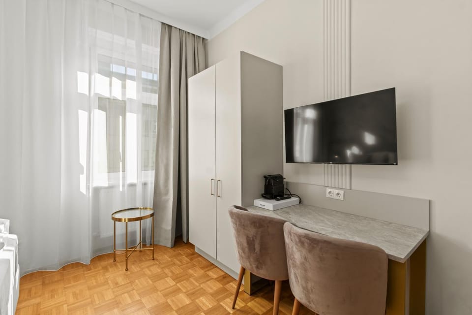 Meidling Apartments I Self Check In I 1 Min to U6 Apartment in Vienna