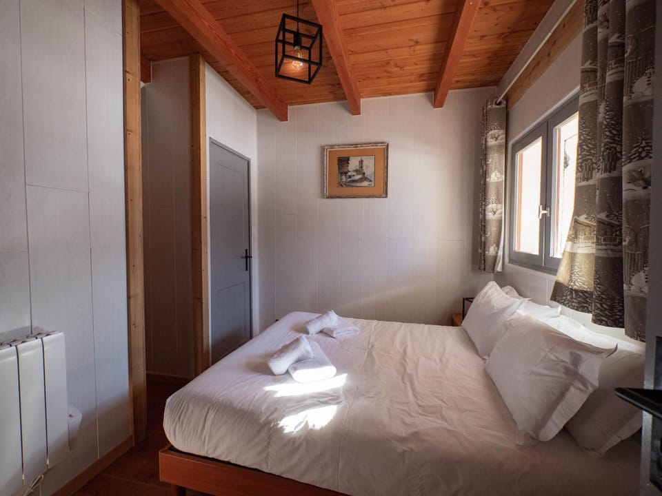 Chalet Petit Ours Chalet in Isola
