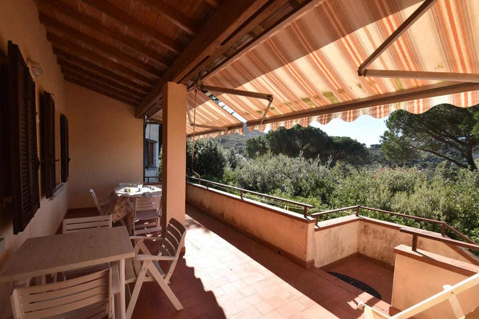 Property building, Balcony/Terrace