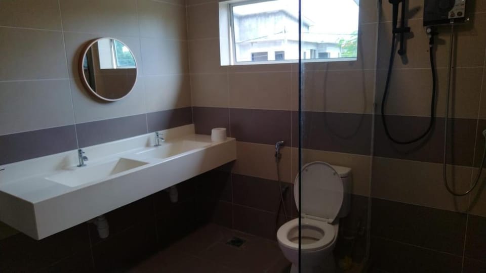 Pusing Semi-Detached Holiday House House in Perak Tengah District