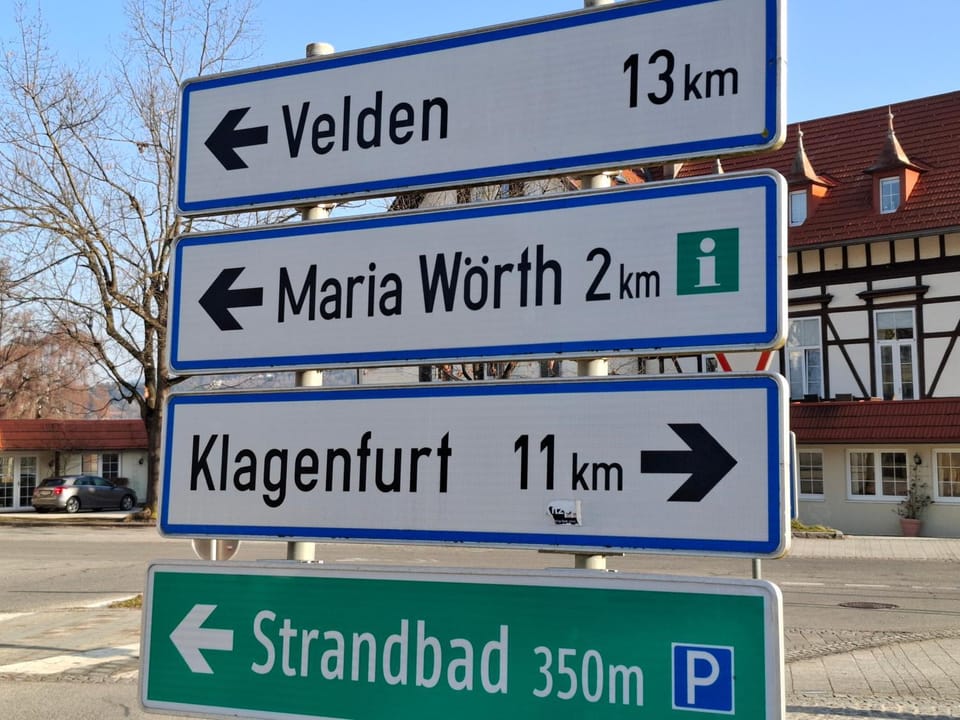 Penthouse mit Seeblick & Terrasse Top 8 Apartment in Carinthia, Austria
