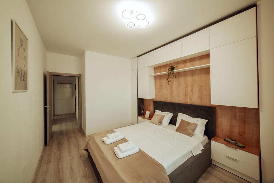 Cozy One Residence Apartments near Sfanta Maria Hospital Tatarasi Apartment in Romania