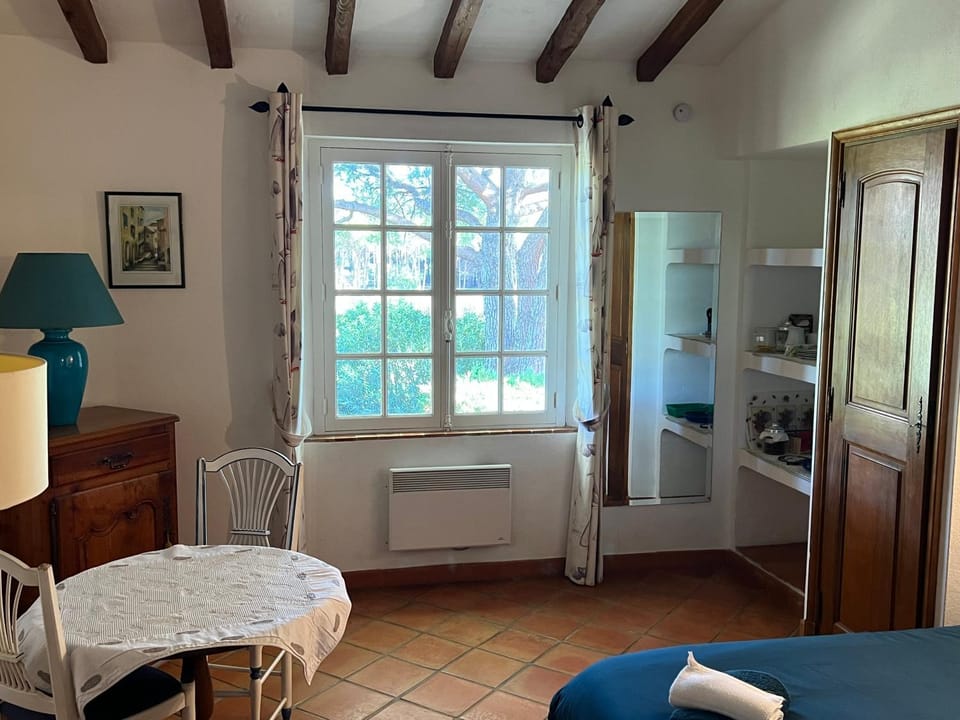 Chambre bleue Villalormarin Vacation rental in Ramatuelle