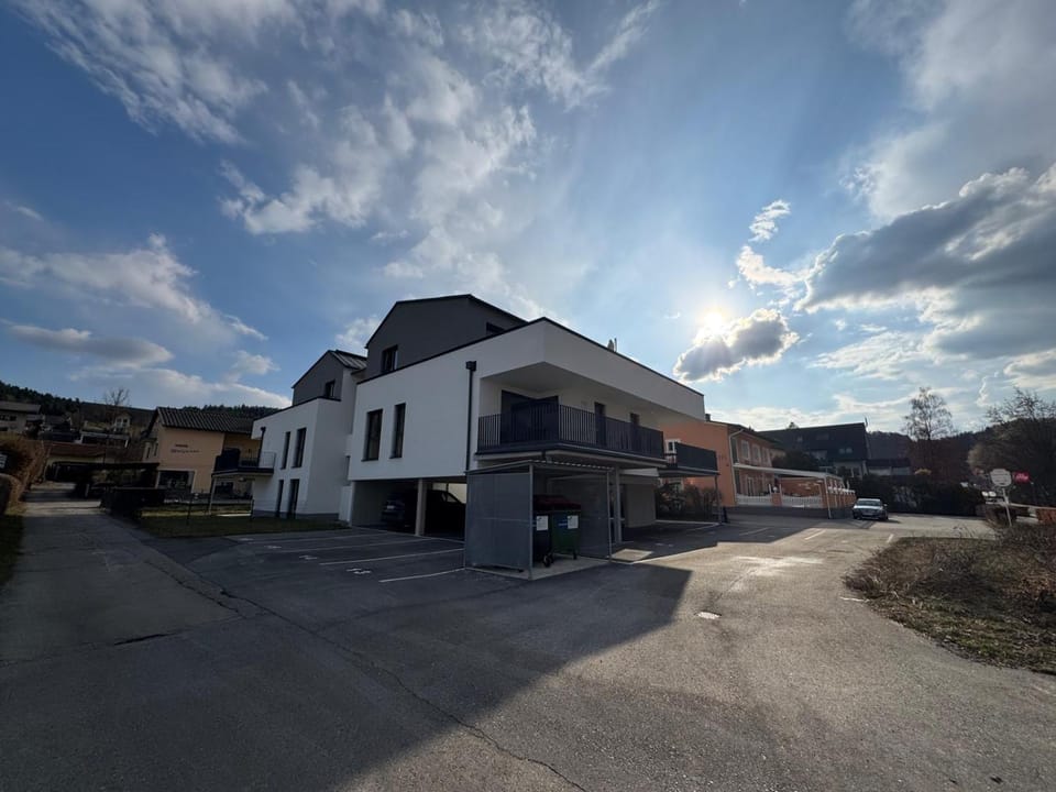 Property building, Neighbourhood, Natural landscape, Street view, Parking