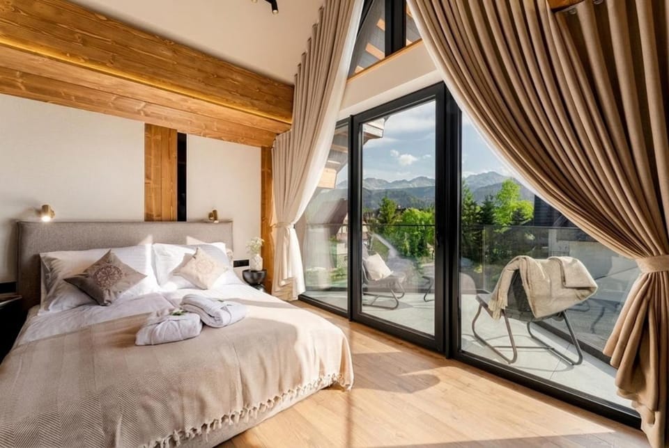 View (from property/room), Photo of the whole room