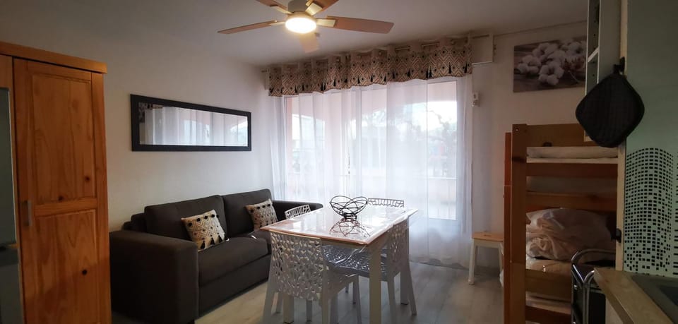 Studio Grau d'Agde Résidence à 2mn à pied de la mer Apartment in Agde