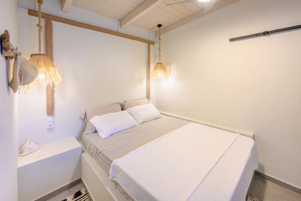 Thapsa Beach House House in Euboea
