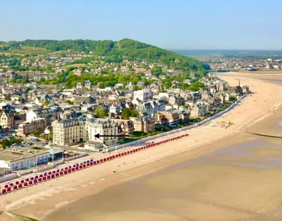 La Perle Houlgate with Spa and Beach Apartment in Houlgate