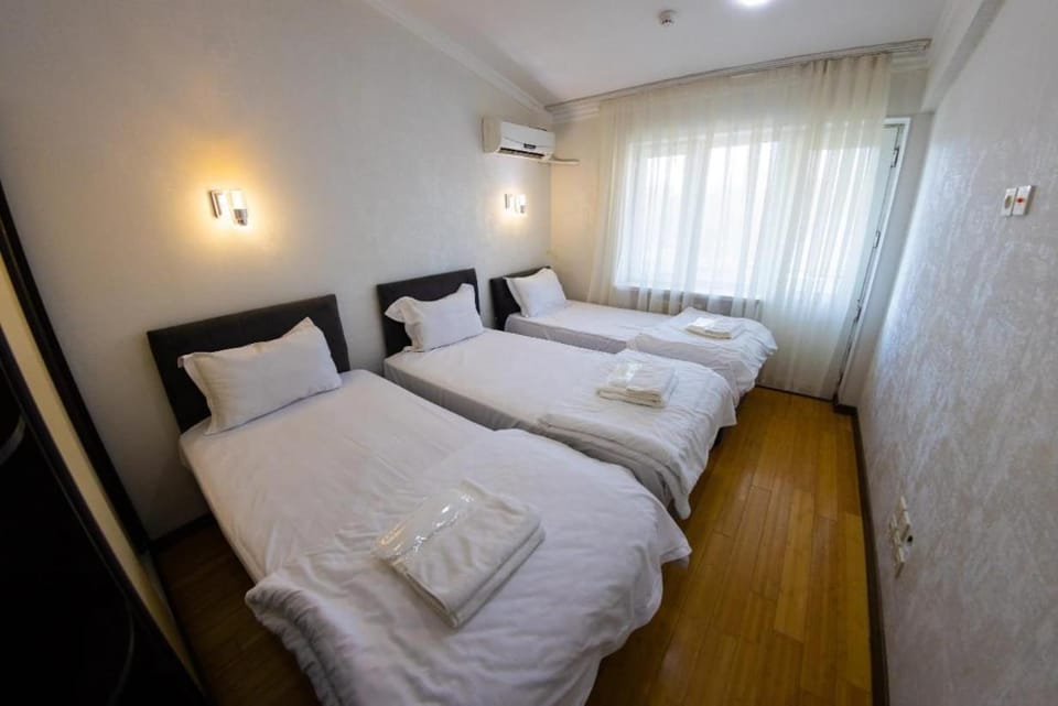 Bed, Bedroom, air conditioner
