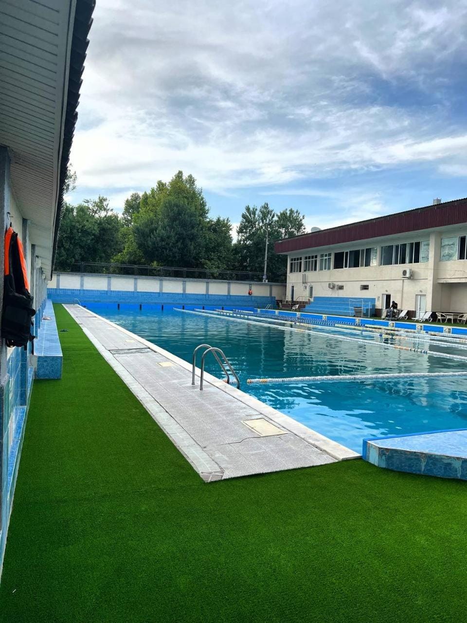 Pool view, Swimming pool