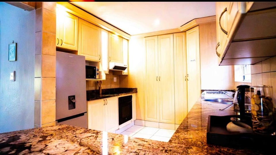 Beach Forest Lodge - Milkwood Apartment in Dolphin Coast