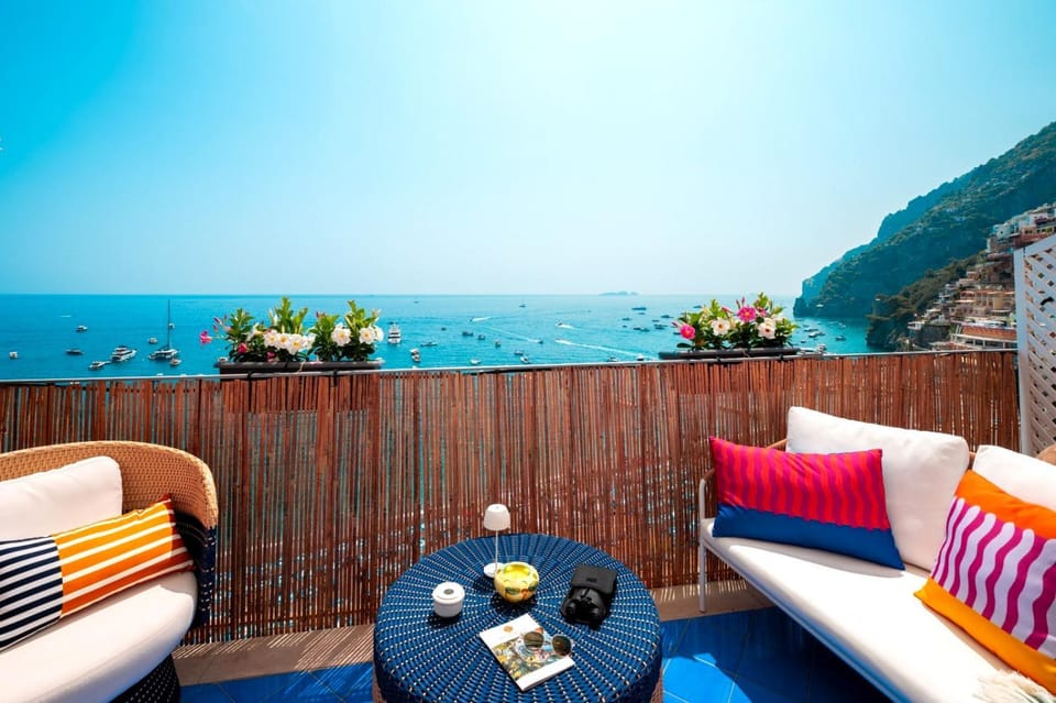 Patio, Natural landscape, View (from property/room), Balcony/Terrace, Living room, Mountain view, Sea view