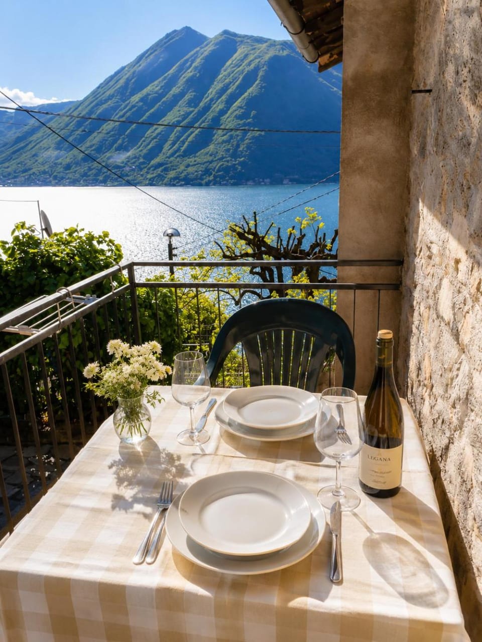 Balcony/Terrace, Lake view