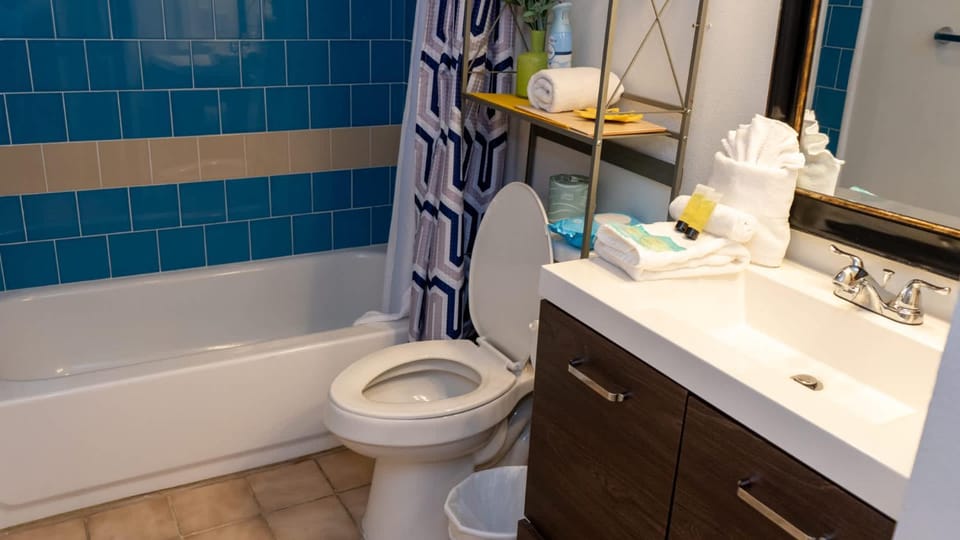 Bathroom, Bath