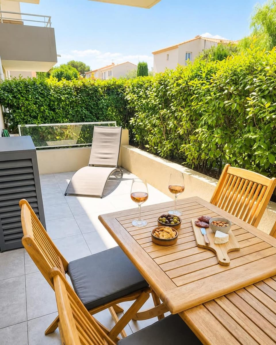 Patio, Balcony/Terrace, Dining area