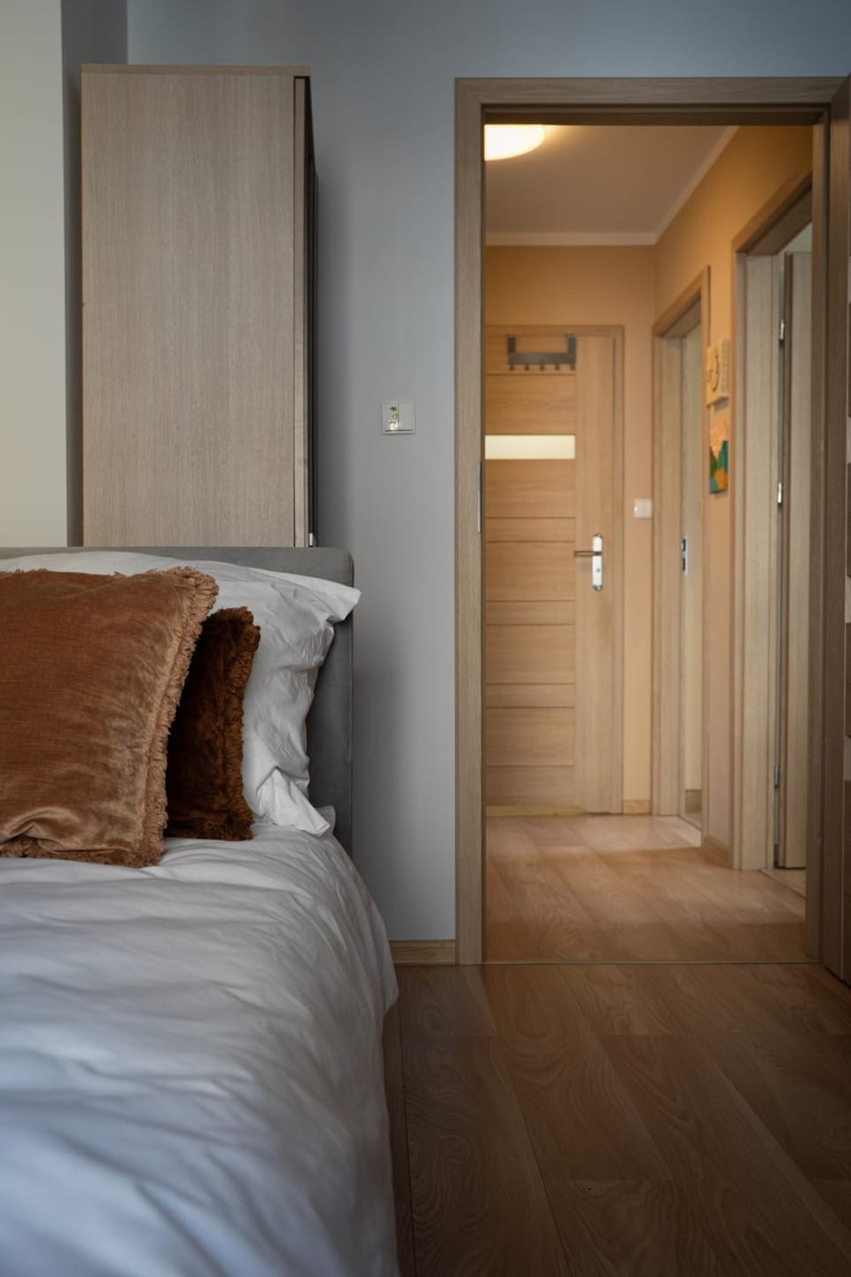 Bed, Photo of the whole room, Bedroom, wardrobe
