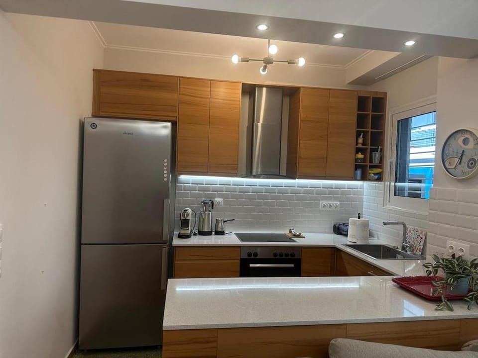 Sunlit seaside 2 bedroom 2 bathroom apartment Apartment in South Athens