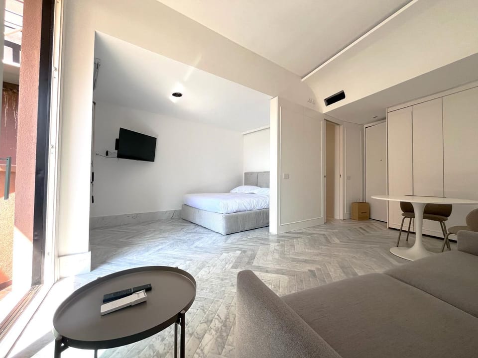 Communal lounge/ TV room, Bed, TV and multimedia, Living room