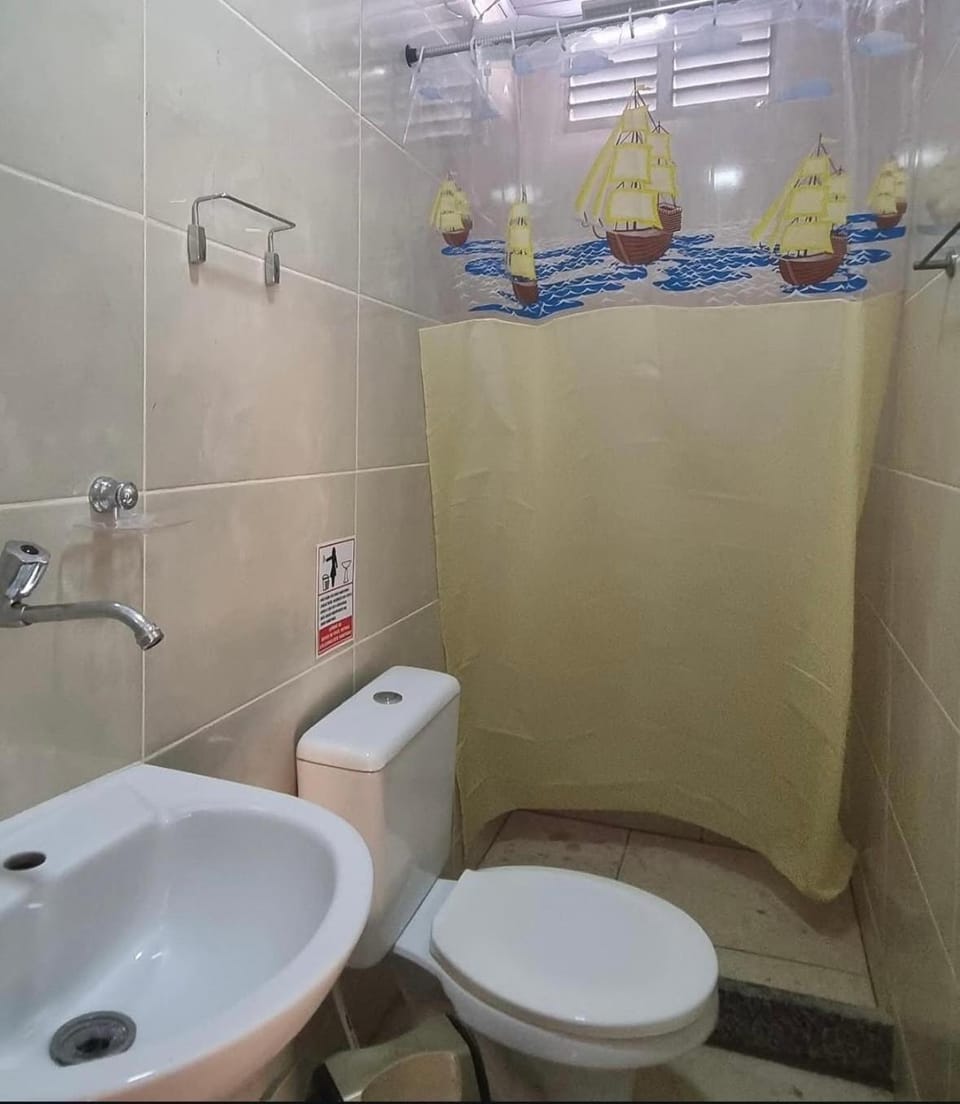 Toca da coruja Bed and Breakfast in Vila Canaa