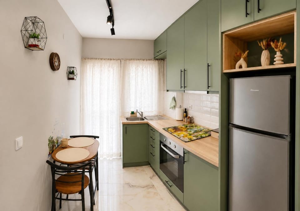 Dining area, kitchen