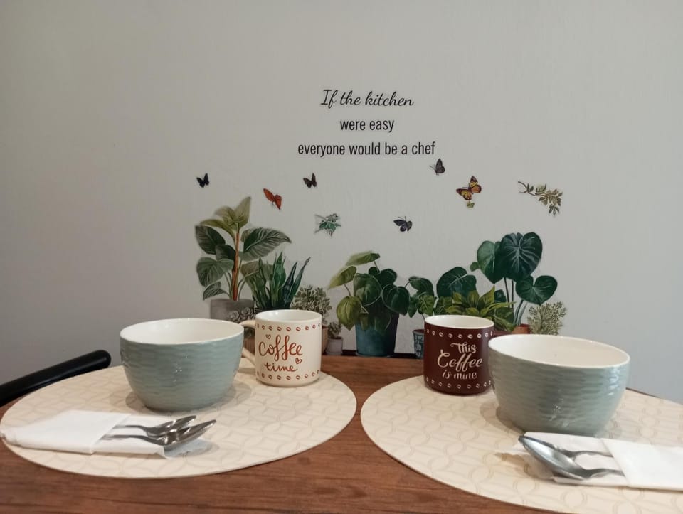 Dining area, kitchen