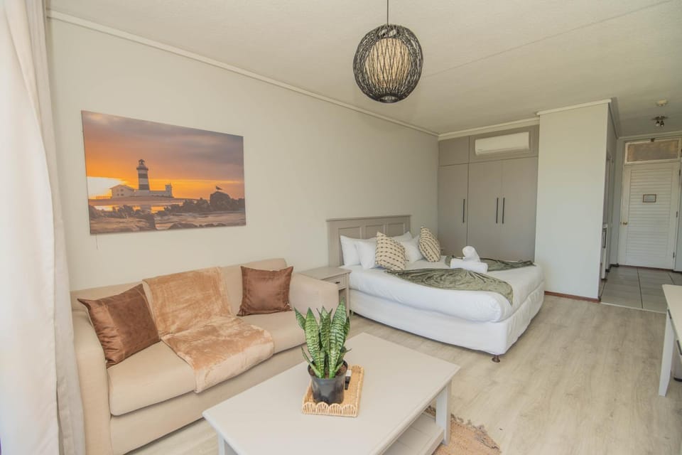 The Coastal Garden Suite Apartment in Port Elizabeth