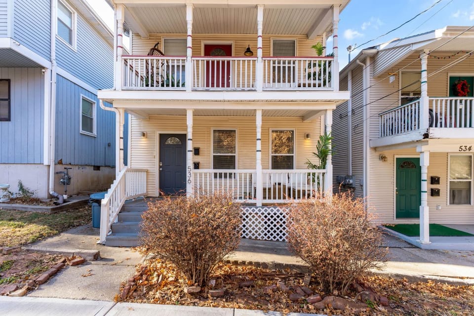 Columbus Park - Lower- 1 Bed Close to River Market House in Kansas City