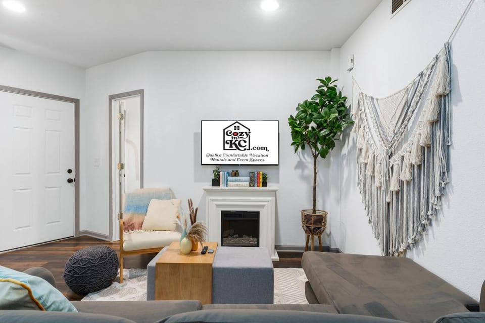 Columbus Park - Lower- 1 Bed Close to River Market House in Kansas City