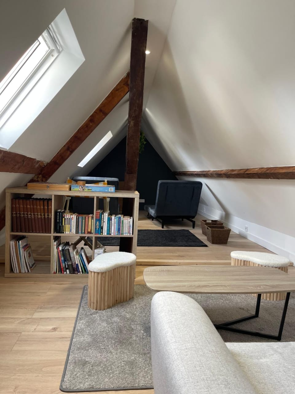 Communal lounge/ TV room