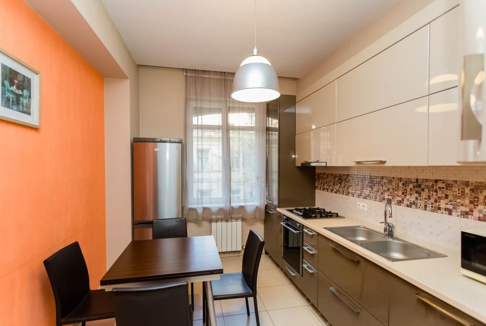 Kitchen or kitchenette, Living room, Seating area, Dining area, dishwasher, minibar, oven, stove