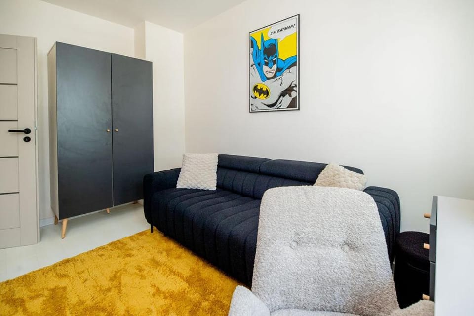 Bedroom, wardrobe