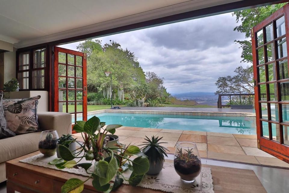 Panorama View Pool House Steiltes I House in South Africa