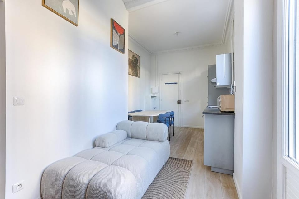 MyKeypers - Elegant Apartment with Terrace 4P - Malakoff 01 Apartment in Montrouge