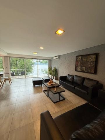 Casa L, en Complejo Palo Blanco House in Villa Carlos Paz