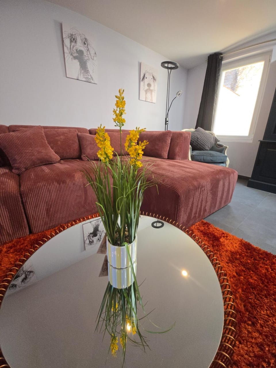 Living room, Seating area