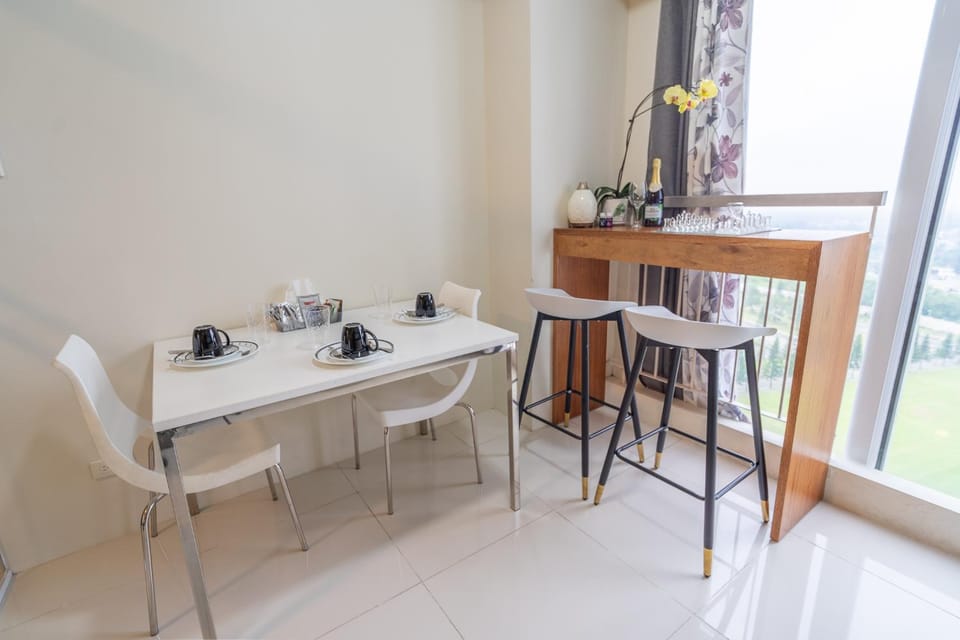 BreezeVista Getaway Apartment hotel in Tagaytay