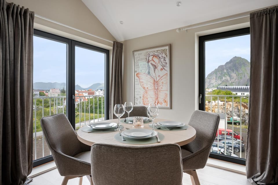 Modern Apartment in Charming Henningsvær Apartment in Lofoten