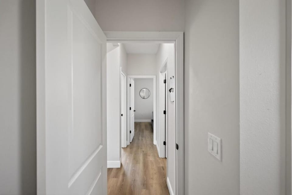 Beautiful 4R 2B Oasis- Beaches Nearby House in Florida