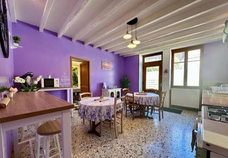 gite Ô détour d'un souvenir House in Bourgogne-Franche-Comté