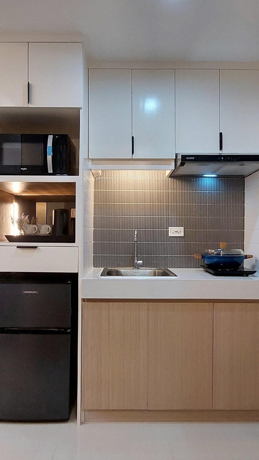 Serene Stay near SMCity Mall Apartment in Iloilo City