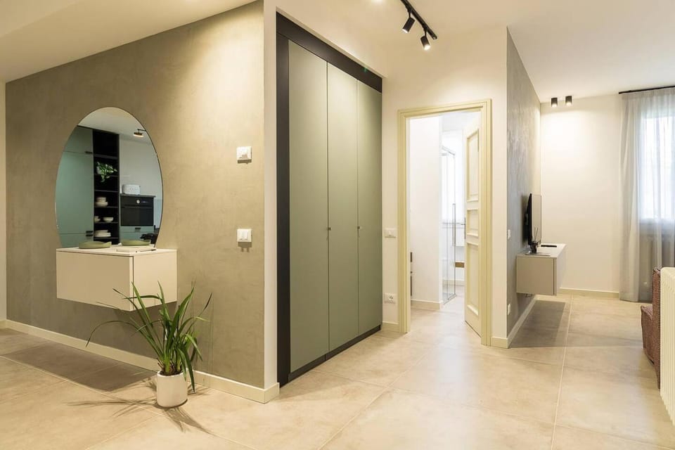 Bathroom, Living room
