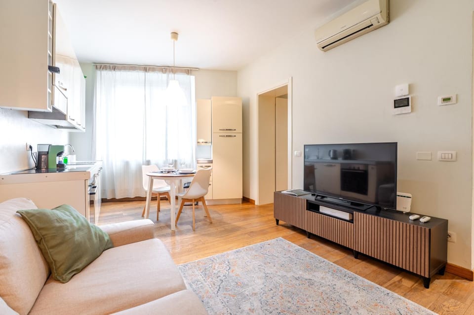 TV and multimedia, Living room, Photo of the whole room