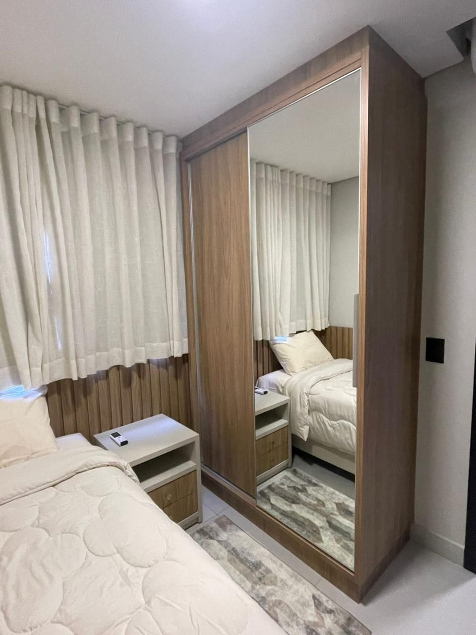 TV and multimedia, Bedroom, air conditioner