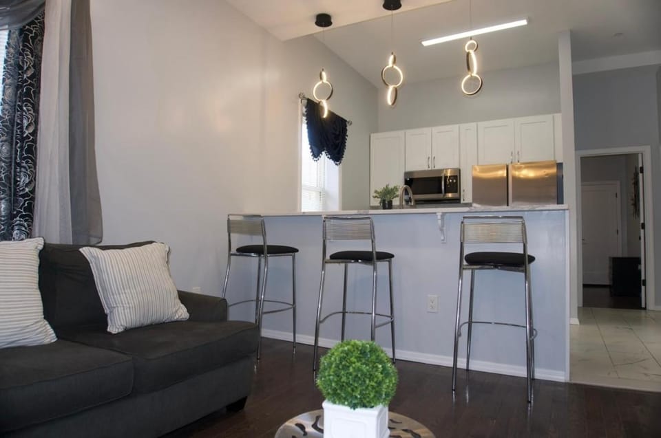 West New York private room 22 Bed and Breakfast in North Bergen
