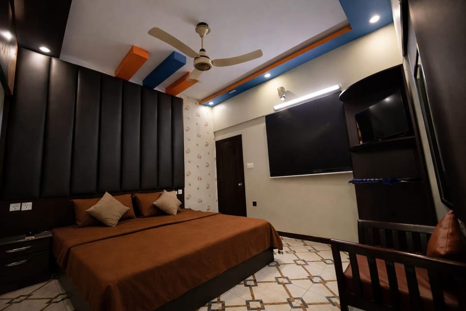 Communal lounge/ TV room, Bed, TV and multimedia, Evening entertainment, Bedroom, air conditioner