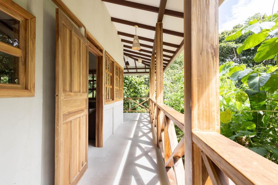 Villa Piňa dorada dependencia del hotel Casa Merlin House in Panama